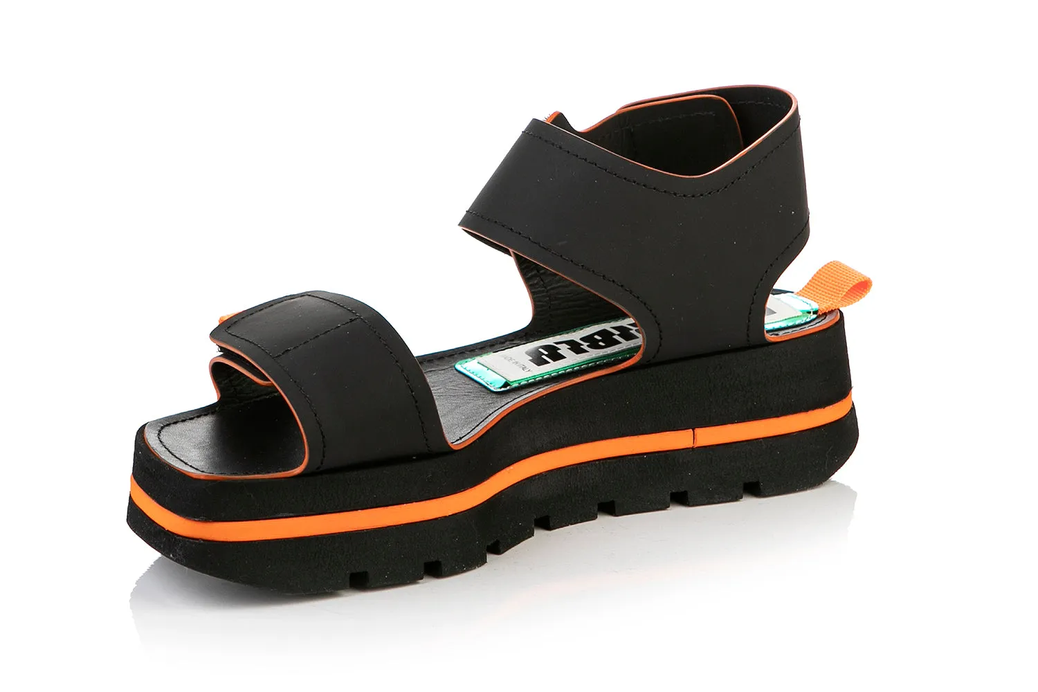 7530 Loriblu Sandals / Black